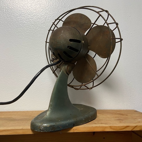 *SOLD* Vintage Mimar Products Inc Model ST-28S Fan - Picture 5 of 10